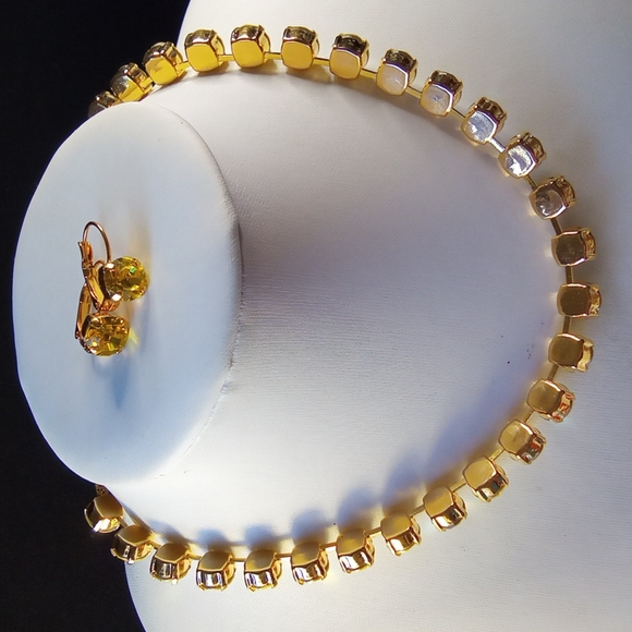 Citrine Yellow Opal and AB Crystals in Classic Gold Plated Necklace and Earrings - Picture 8 of 10